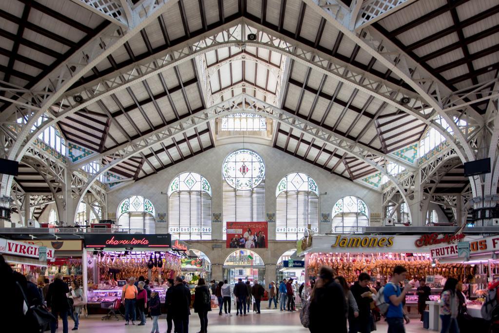 Ttdssa Vlc Ramellets Street Central Market Valence Extérieur photo