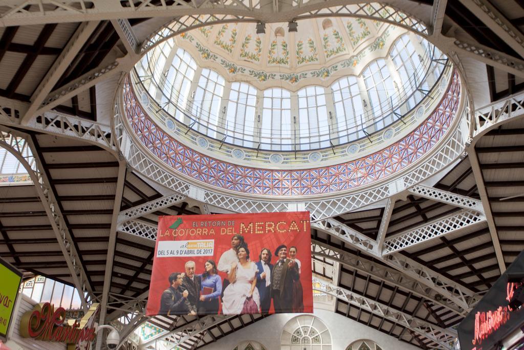 Ttdssa Vlc Ramellets Street Central Market Valence Extérieur photo